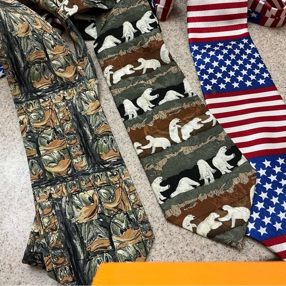 Assorted Patterned Ties Set - Picture 4 of 4